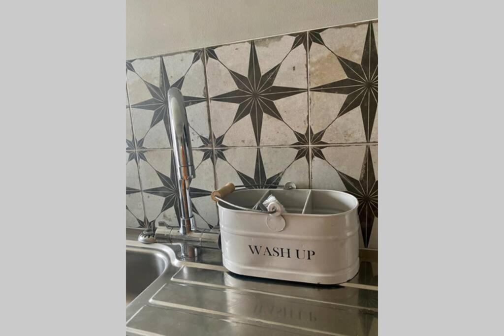 Self Contained Annexe In The Heart Of Wedmore エクステリア 写真